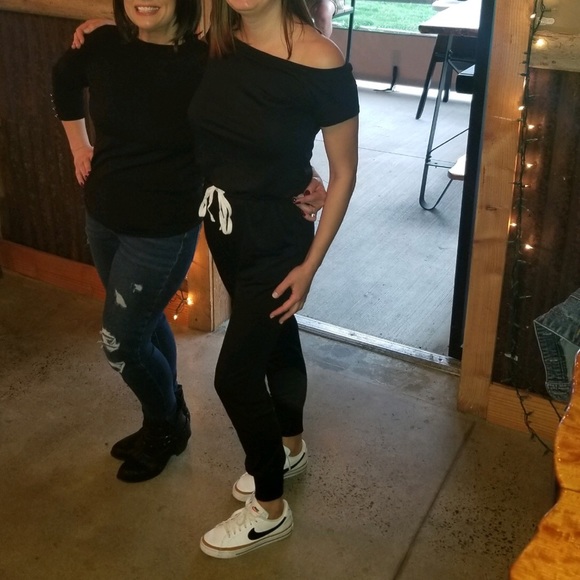 Off the Shoulder Drawsting Romper - Picture 3 of 3